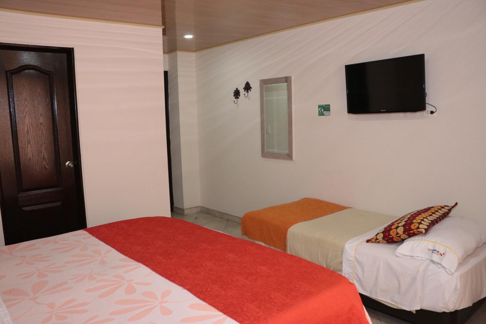 Hoteles Bogota Inn El Lago Country Zona Rosa Extérieur photo