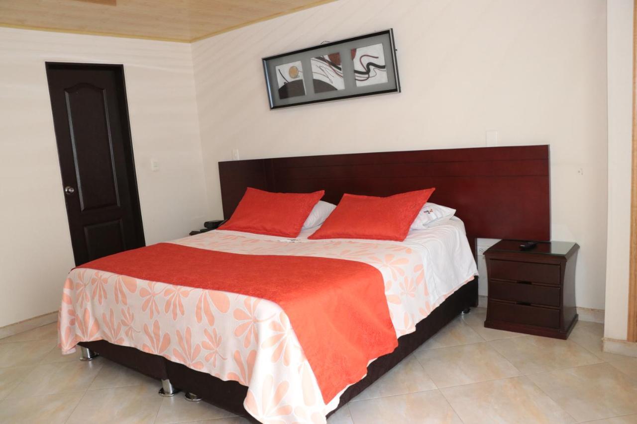 Hoteles Bogota Inn El Lago Country Zona Rosa Extérieur photo