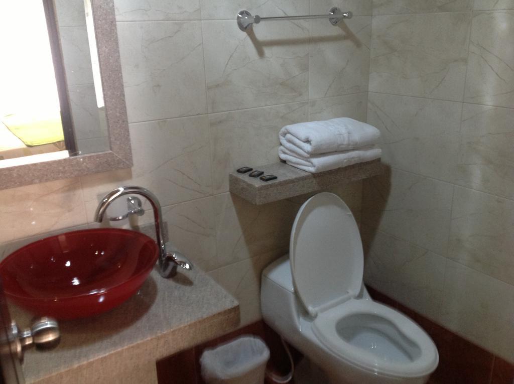 Hoteles Bogota Inn El Lago Country Zona Rosa Chambre photo